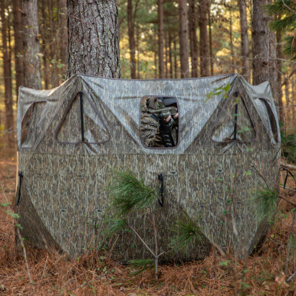 Primos 65165 Double Bull 3-Panel Stakeout Ground Mossy Oak Original BottomLand 50″ x 122″ 50″ High